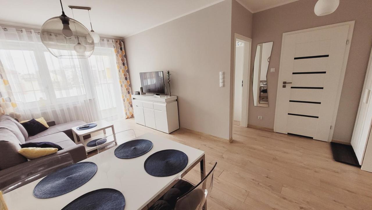 Apartament Miodowy Dom 코워브제크 외부 사진
