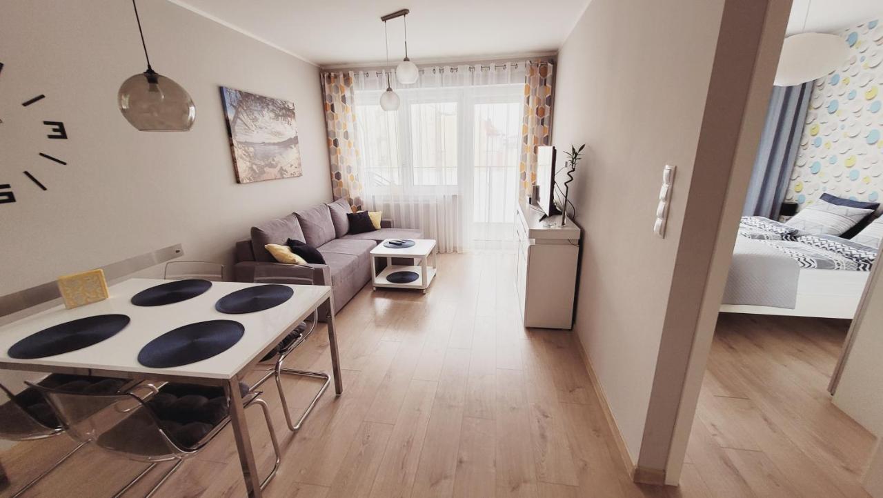 Apartament Miodowy Dom 코워브제크 외부 사진