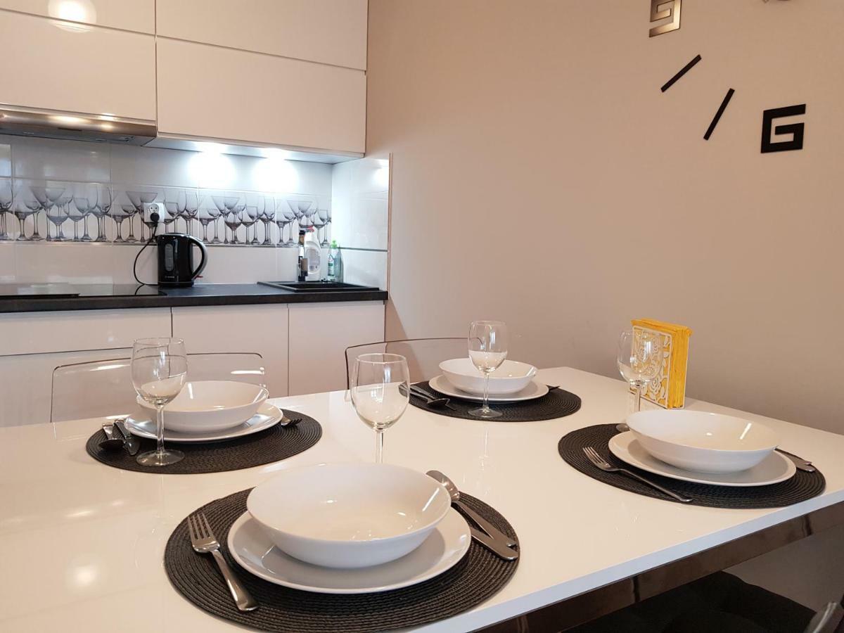 Apartament Miodowy Dom 코워브제크 외부 사진